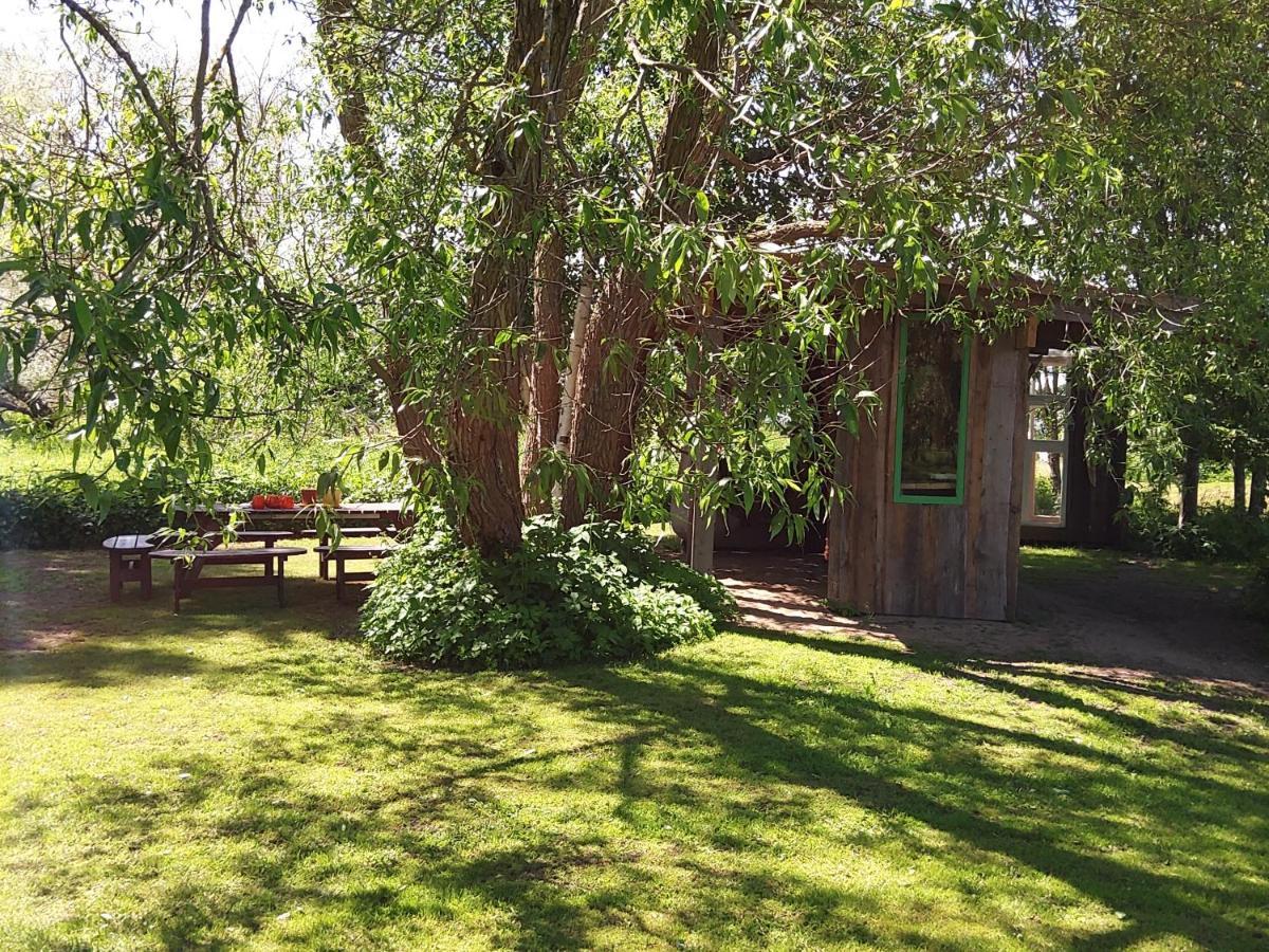 Perka Kodumajutus Apartment Haademeeste Luaran gambar